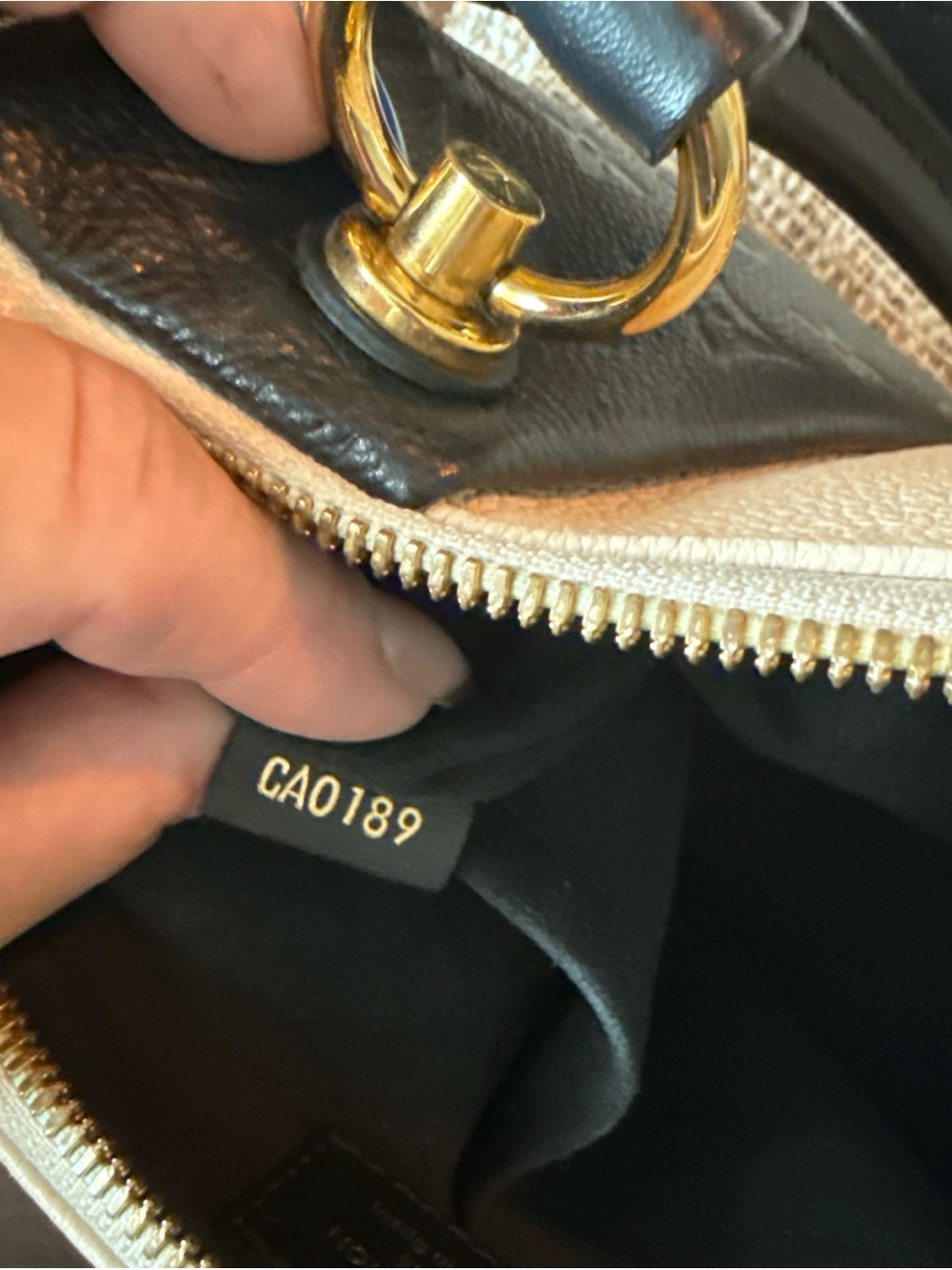 Louis Vuitton Empreinte V Tote BB Black and Cream - Picture 10 of 10